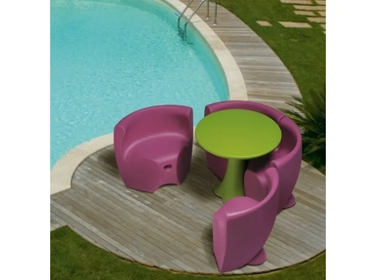 Tavolo da giardino in plastica