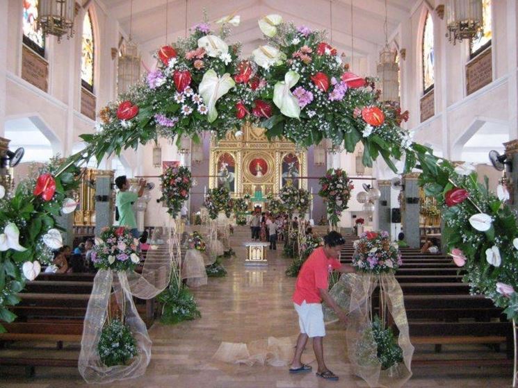 Addobbi Floreali Matrimonio Chiesa Fiori Per Cerimonie Fiori Per Il Matrimonio In Chiesa